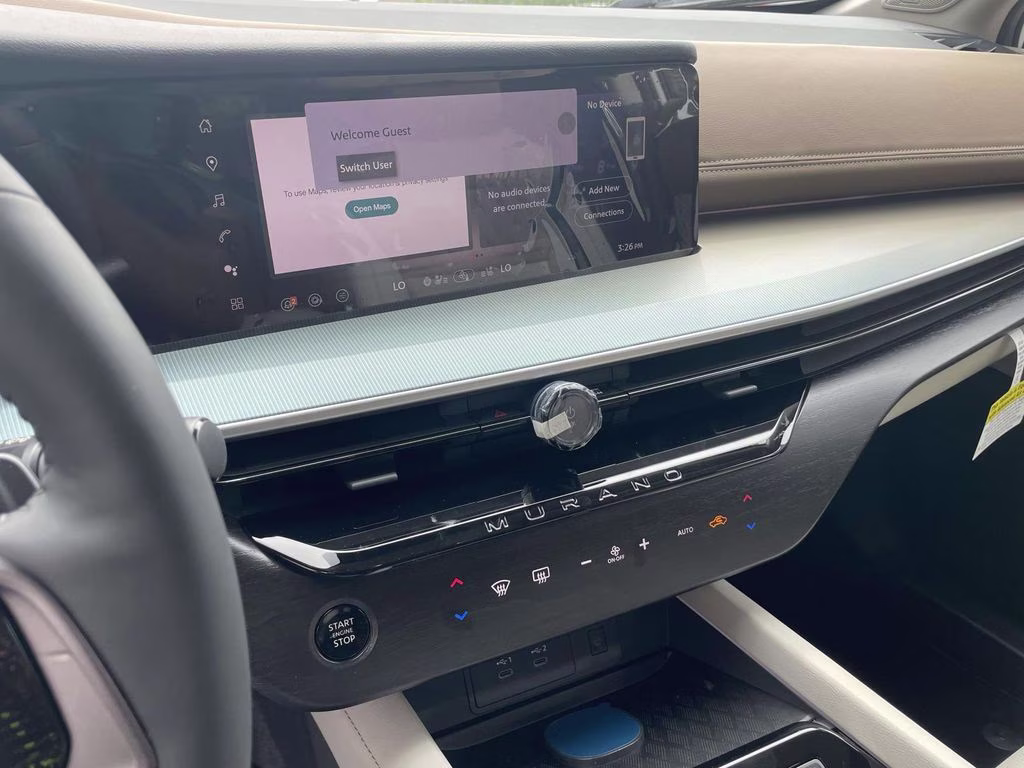 2026 Everest White Pearl/Black Nissan Murano Platinum AWD SUV