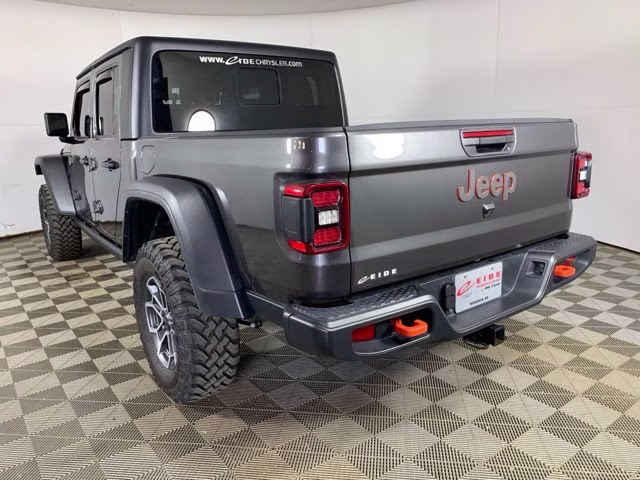 2024 Granite Crystal Metallic Clearcoat Jeep Gladiator Mojave 4X4 Truck
