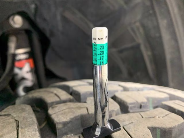 2024 Granite Crystal Metallic Clearcoat Jeep Gladiator Mojave 4X4 Truck