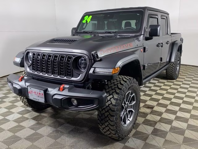 2024 Granite Crystal Metallic Clearcoat Jeep Gladiator Mojave 4X4 Truck