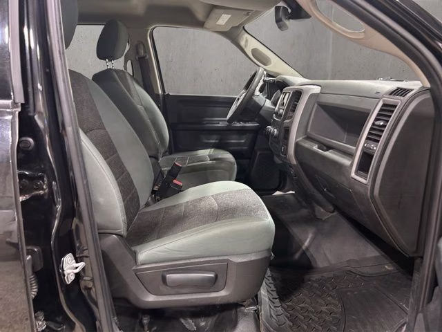 2019 Diamond Black Crystal Pearlcoat Ram 1500 Tradesman 4X4 Truck