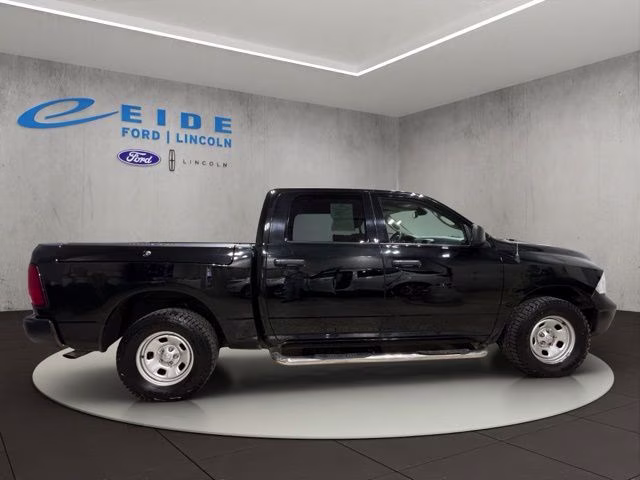2019 Diamond Black Crystal Pearlcoat Ram 1500 Tradesman 4X4 Truck