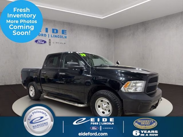 2019 RAM 1500 Classic Tradesman 4x4 Crew Cab 5'7's photo