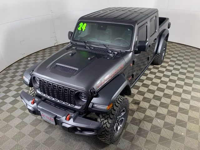 2024 Granite Crystal Metallic Clearcoat Jeep Gladiator Mojave 4X4 Truck