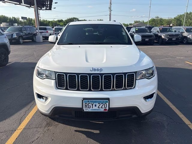 2017 Bright White Clearcoat Jeep Grand Cherokee Laredo 4X4 SUV