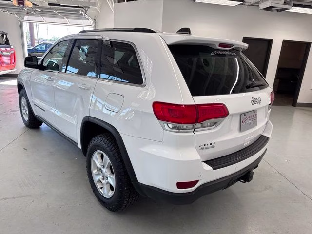 2017 Bright White Clearcoat Jeep Grand Cherokee Laredo 4X4 SUV