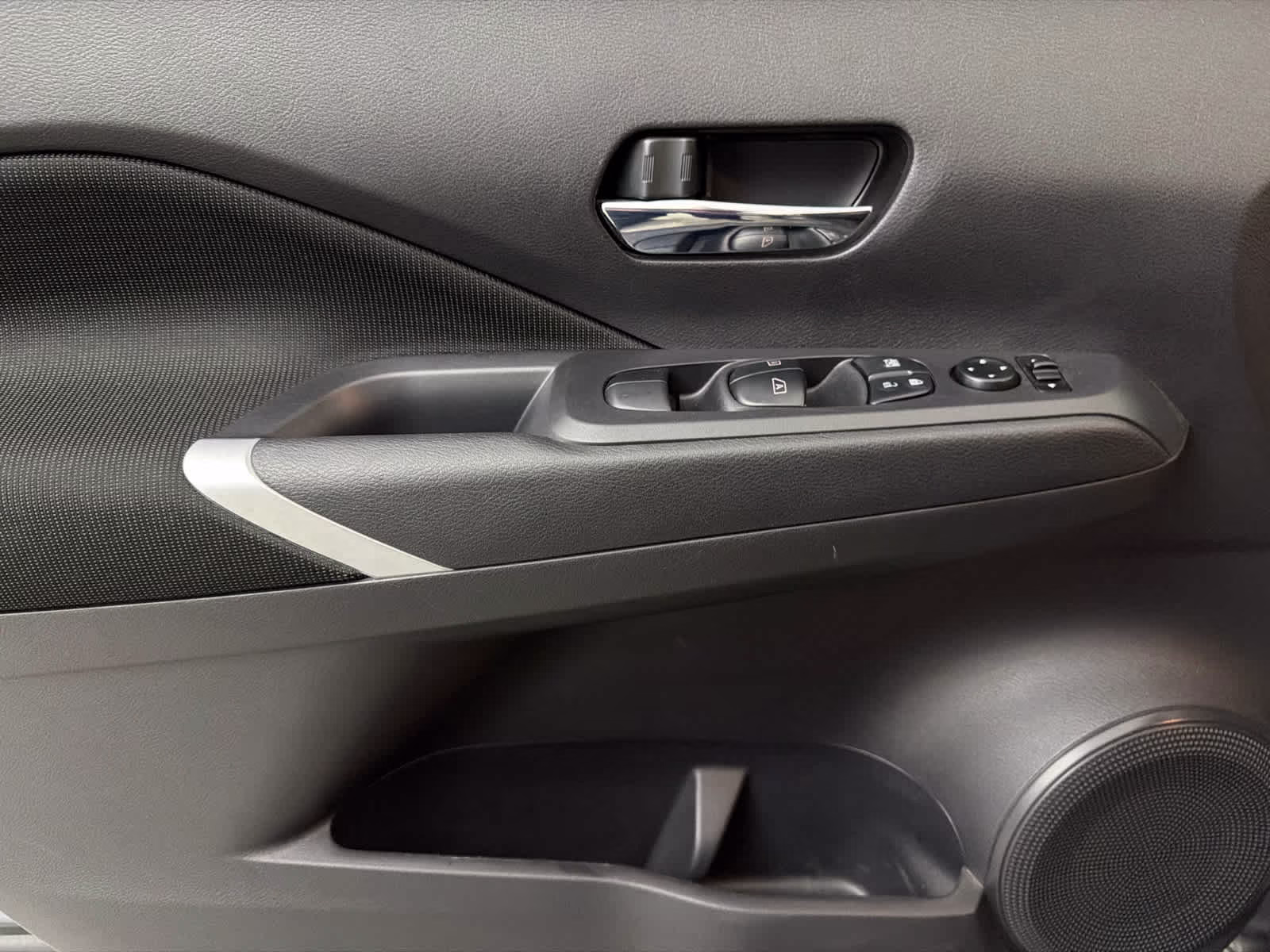 2024 Boulder Gray Pearl Nissan Kicks SV FWD SUV