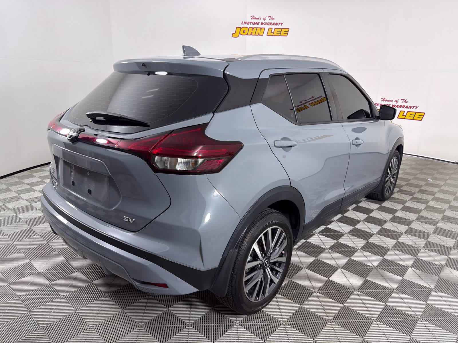 2024 Boulder Gray Pearl Nissan Kicks SV FWD SUV