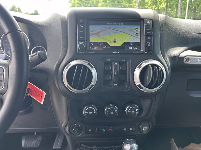 2017 Bright White Clearcoat Jeep Wrangler Unlimited Sahara 4X4 Convertible