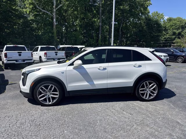 2019 Crystal White Tricoat Cadillac XT4 FWD Sport FWD SUV