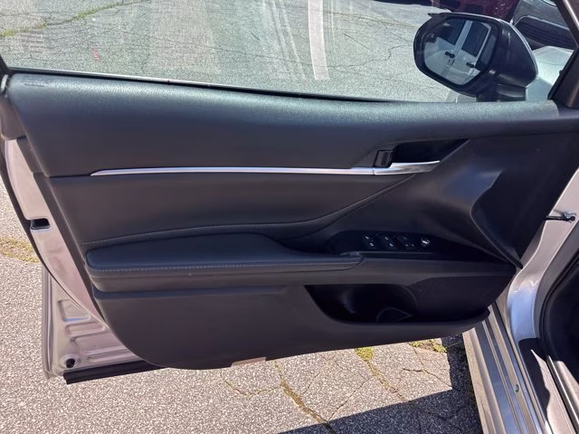 2018 Celestial Silver Metallic Toyota Camry XSE FWD Sedan