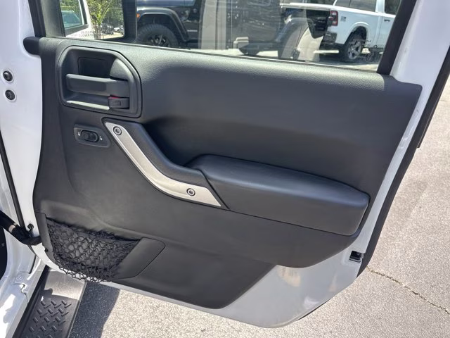2017 Bright White Clearcoat Jeep Wrangler Unlimited Sahara 4X4 Convertible