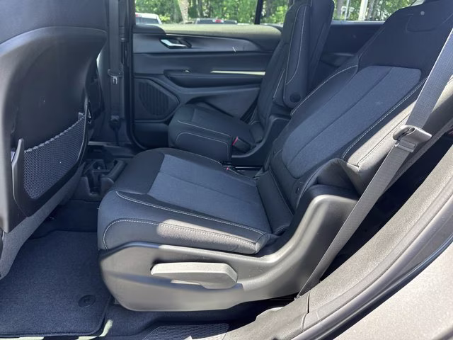 2026 Baltic Gray Metallic Clearcoat Jeep Grand Cherokee L Laredo RWD SUV