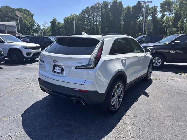 2019 Crystal White Tricoat Cadillac XT4 FWD Sport FWD SUV