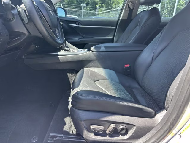 2018 Celestial Silver Metallic Toyota Camry XSE FWD Sedan