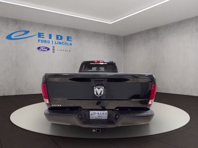 2019 Diamond Black Crystal Pearlcoat Ram 1500 Classic Tradesman 4X4 Truck