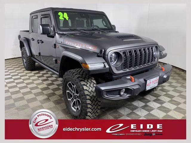2024 Granite Crystal Metallic Clearcoat Jeep Gladiator Mojave 4X4 Truck