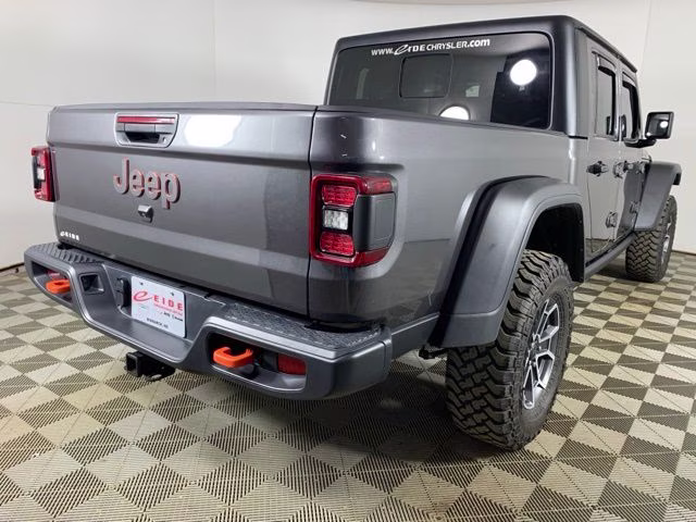 2024 Granite Crystal Metallic Clearcoat Jeep Gladiator Mojave 4X4 Truck