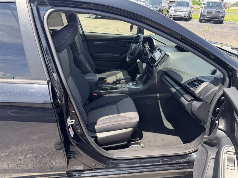 2019 Crystal Black Silica Subaru Crosstrek 2.0i Premium AWD Crossover