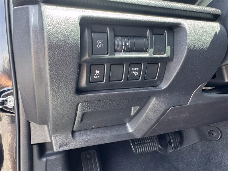 2019 Crystal Black Silica Subaru Crosstrek 2.0i Premium AWD Crossover