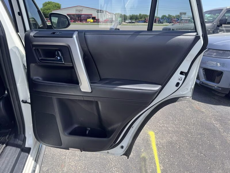 2018 Blizzard Pearl Toyota 4Runner Limited 4X4 SUV