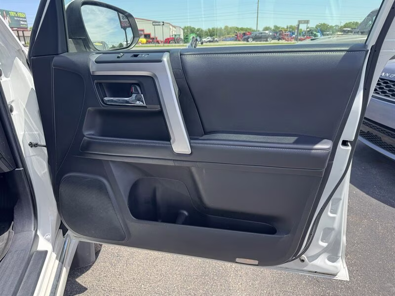 2018 Blizzard Pearl Toyota 4Runner Limited 4X4 SUV