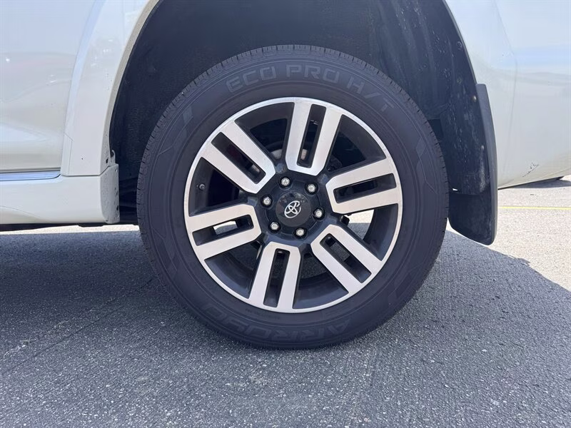 2018 Blizzard Pearl Toyota 4Runner Limited 4X4 SUV