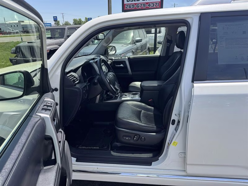 2018 Blizzard Pearl Toyota 4Runner Limited 4X4 SUV