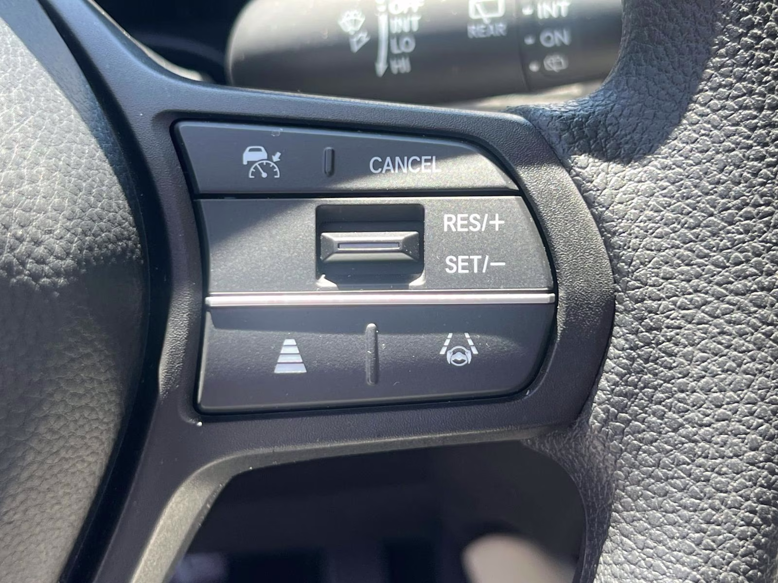 2023 Lunar Silver Metallic Honda HR-V LX AWD CVT AWD SUV