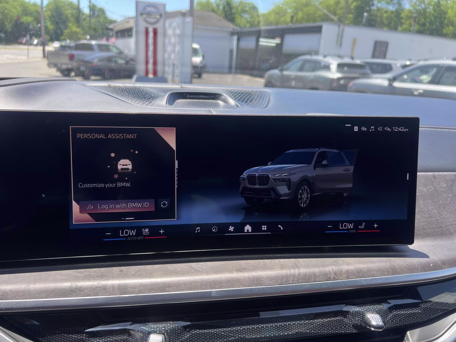 2024 Brooklyn Gray Metallic BMW X7 xDrive40i Sports Activity Vehicle AWD SUV