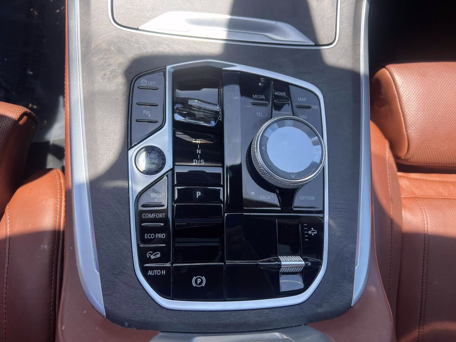 2024 Brooklyn Gray Metallic BMW X7 xDrive40i Sports Activity Vehicle AWD SUV