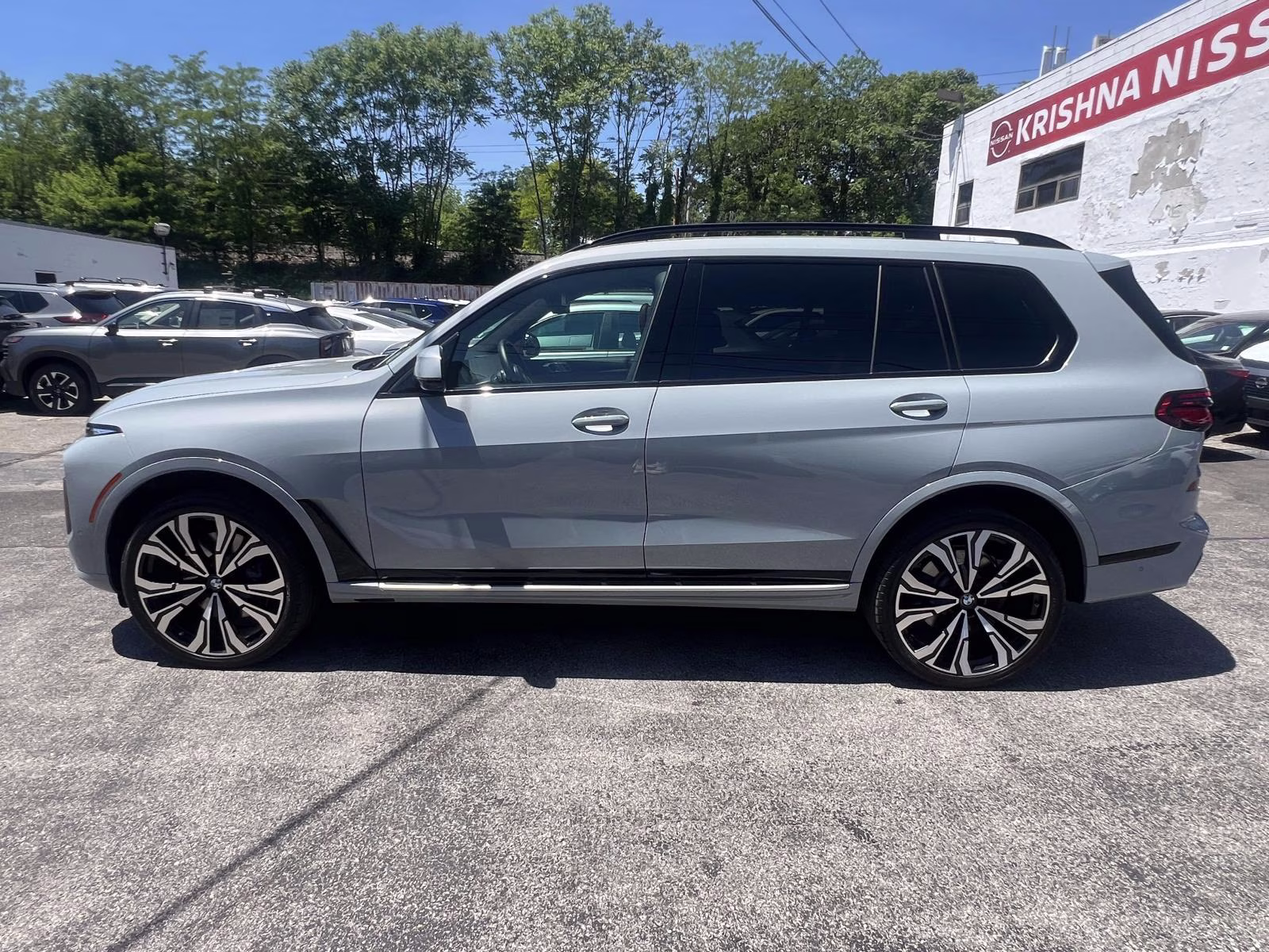 2024 Brooklyn Gray Metallic BMW X7 xDrive40i Sports Activity Vehicle AWD SUV