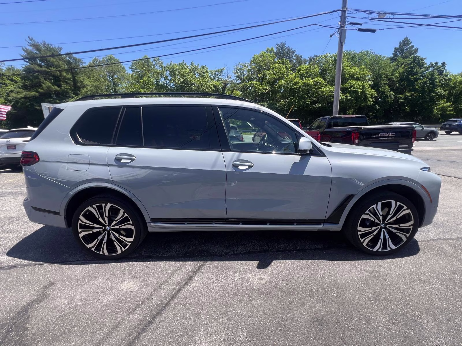 2024 Brooklyn Gray Metallic BMW X7 xDrive40i Sports Activity Vehicle AWD SUV