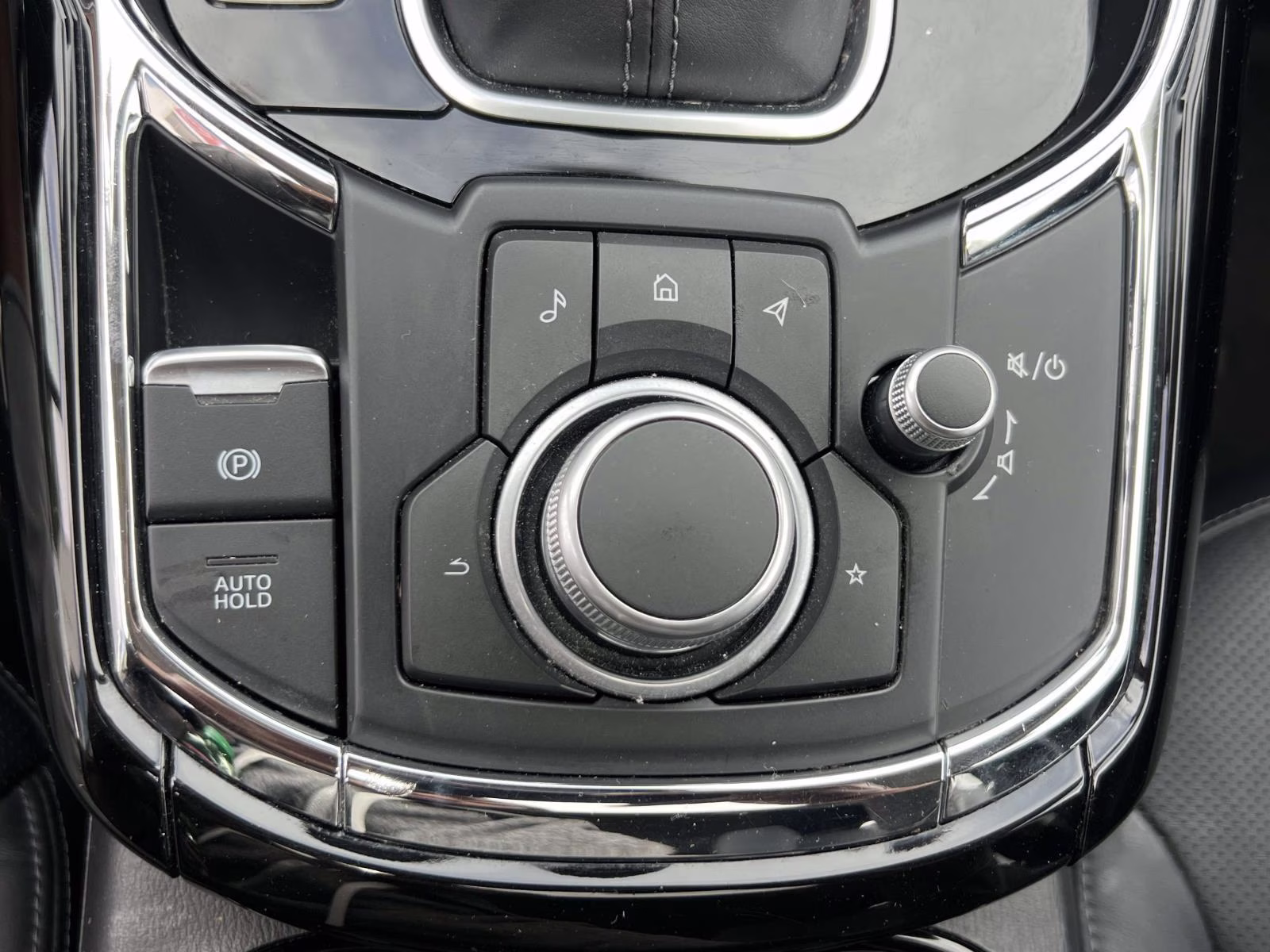 2023 Snowflake White Pearl Mica Mazda CX-9 Touring AWD SUV
