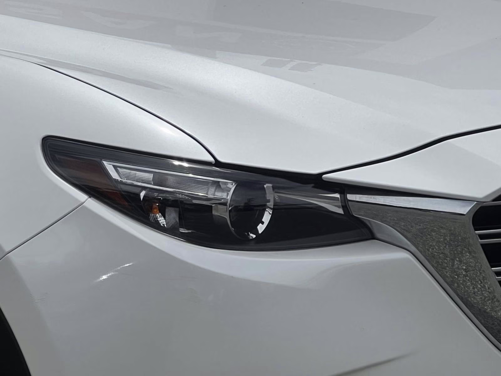 2023 Snowflake White Pearl Mica Mazda CX-9 Touring AWD SUV
