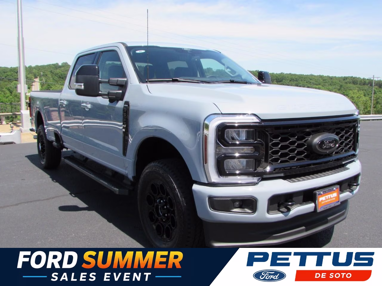 2026 Avalanche Ford Super Duty F-350 SRW Lariat 4X4 Truck