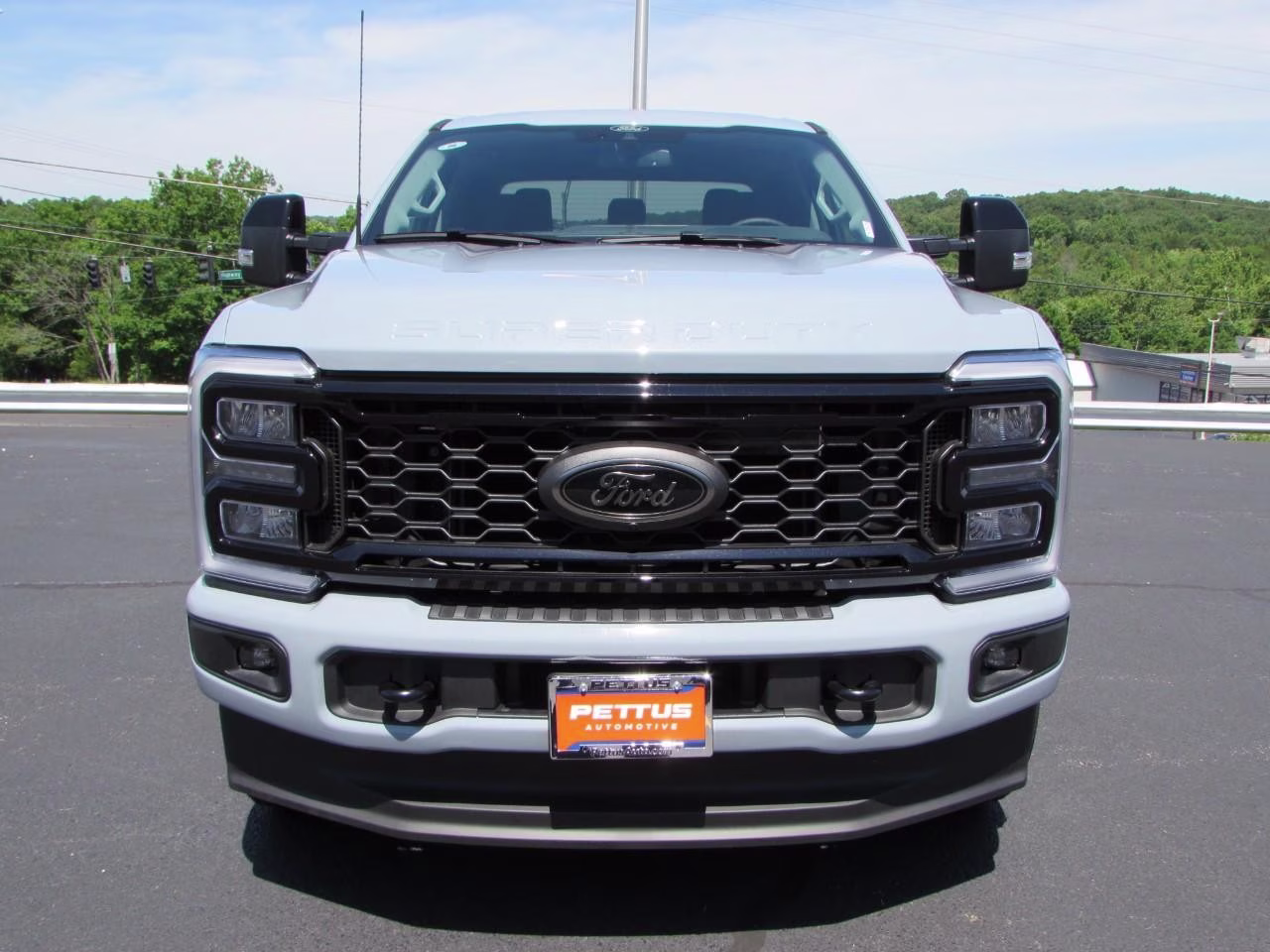 2026 Avalanche Ford Super Duty F-350 SRW Lariat 4X4 Truck