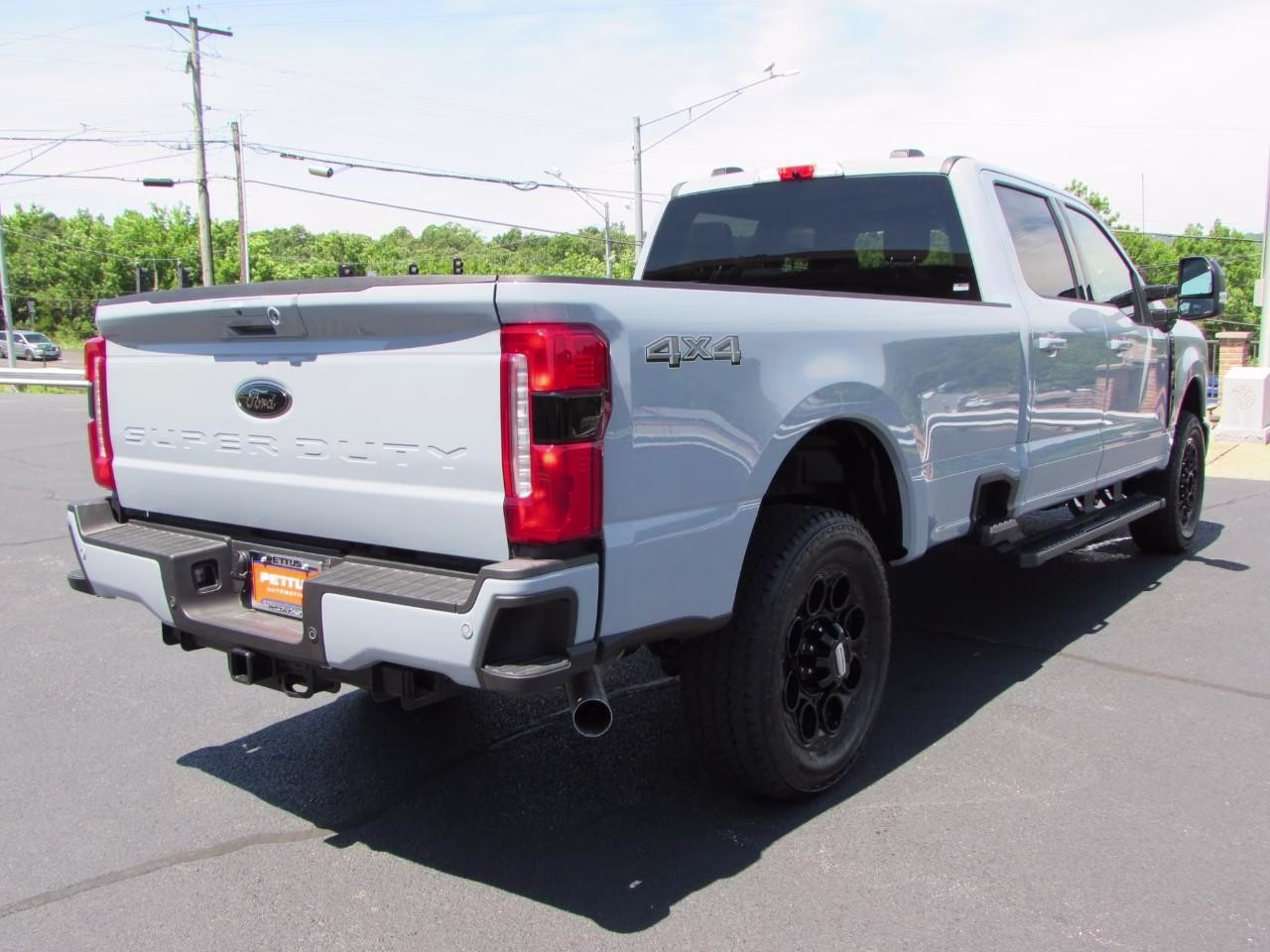 2026 Avalanche Ford Super Duty F-350 SRW Lariat 4X4 Truck