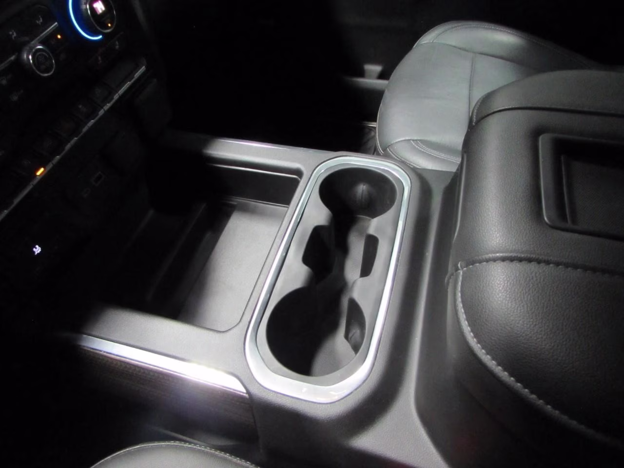 2019 Silver Ice Metallic Chevrolet Silverado 1500 4WD RST Crew Cab 4X4 Truck