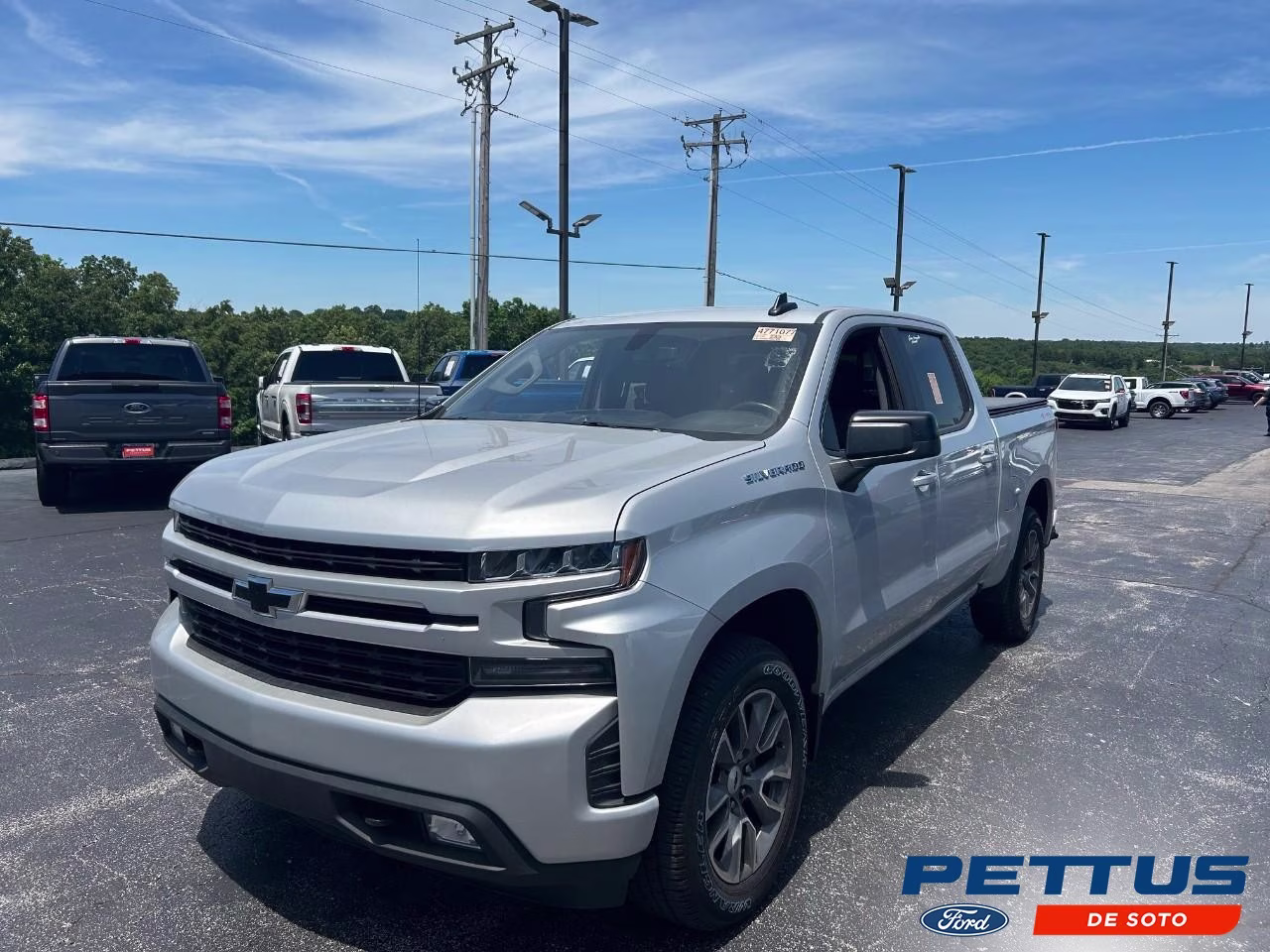 2019 SILVER Chevrolet Silverado 1500 RST 4X4 Truck