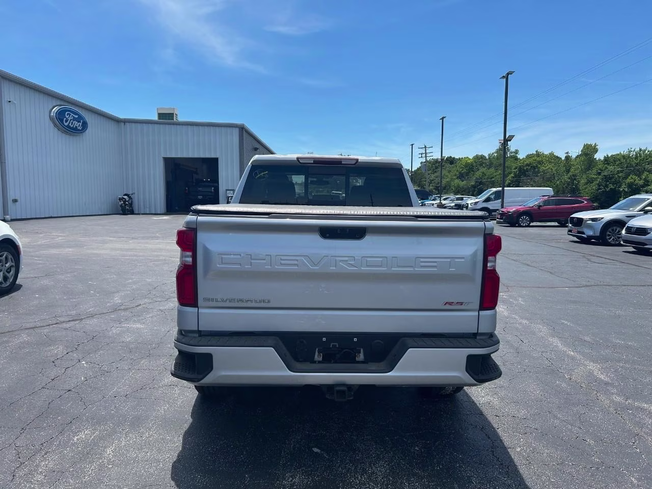 2019 SILVER Chevrolet Silverado 1500 RST 4X4 Truck