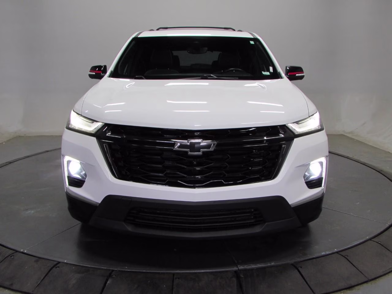 2023 Summit White Chevrolet Traverse Premier FWD SUV