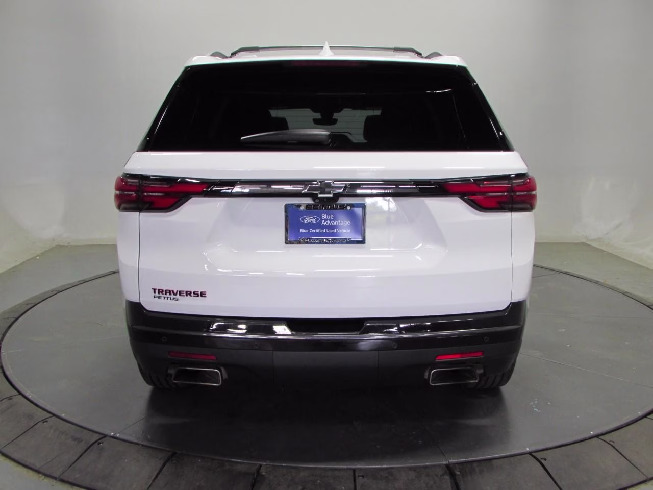 2023 Summit White Chevrolet Traverse Premier FWD SUV