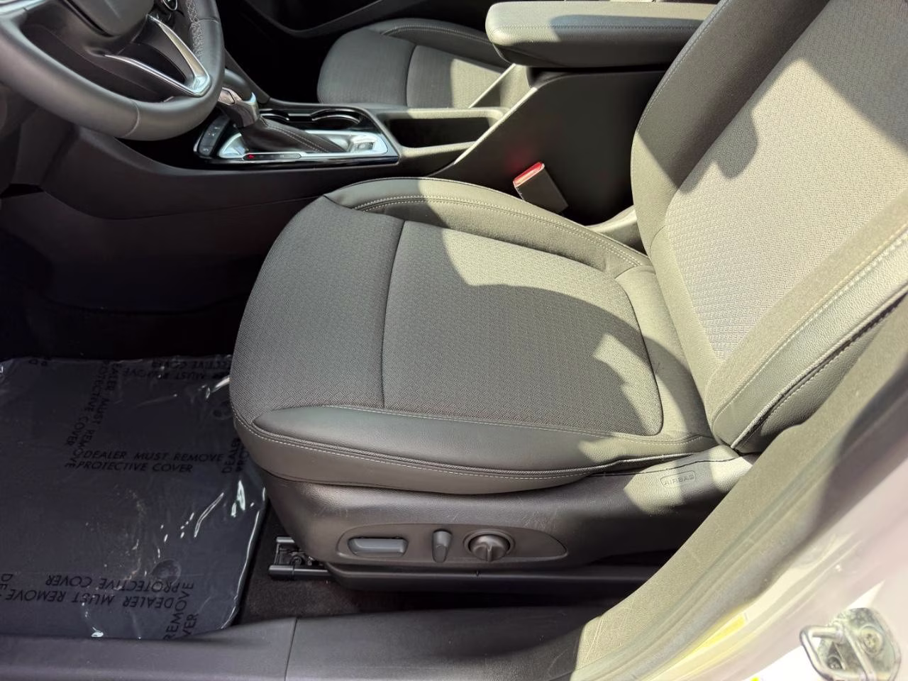 2023 White Frost Tricoat Buick Encore GX Select FWD SUV