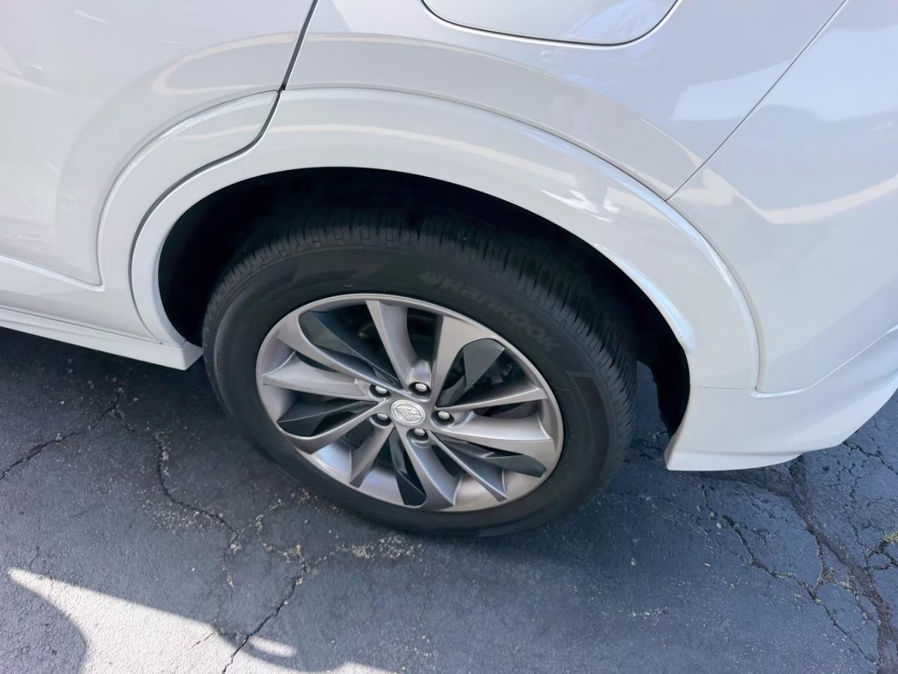 2023 White Frost Tricoat Buick Encore GX Select FWD SUV