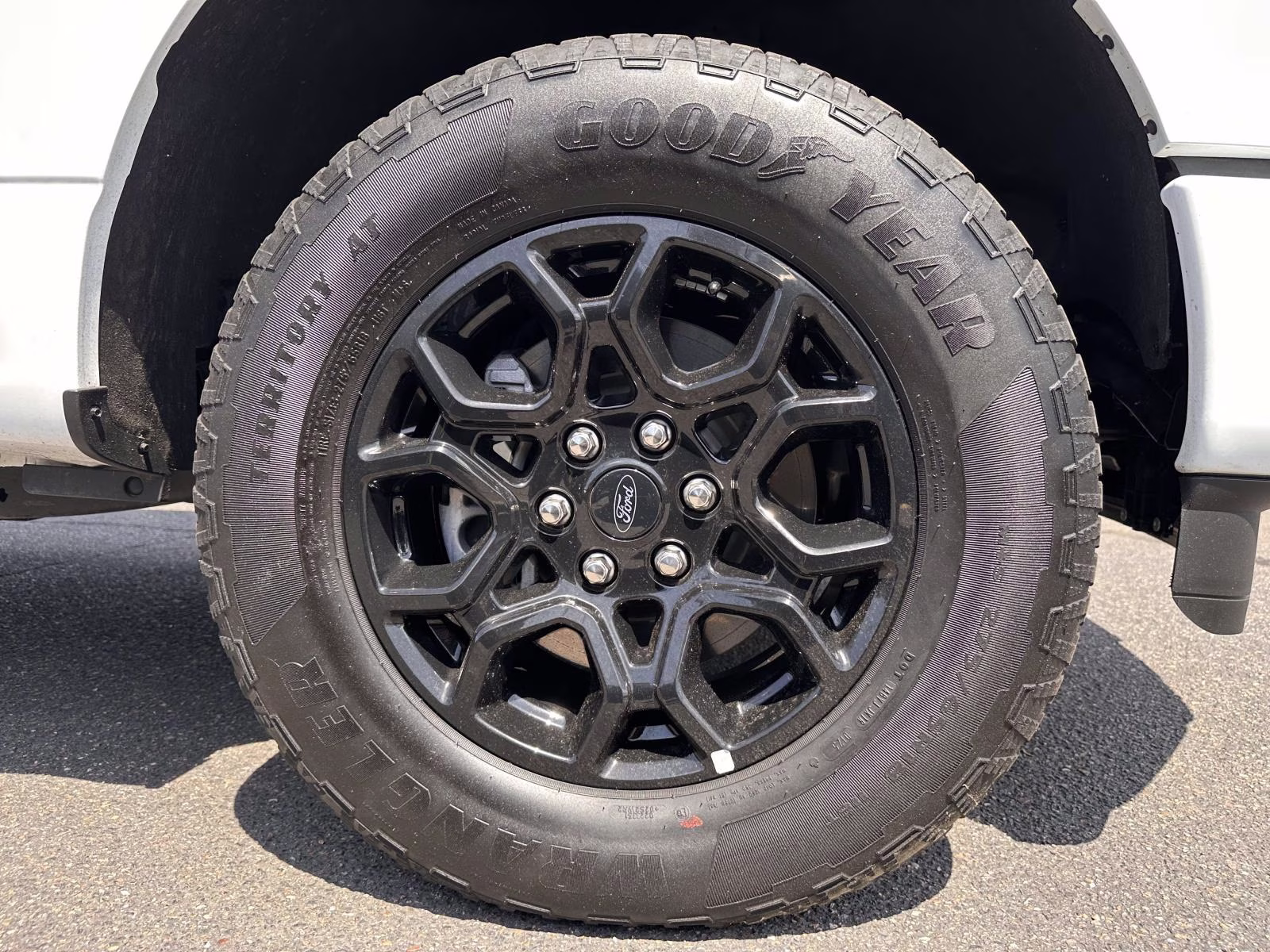 2025 Oxford White Ford F-150 STX 4WD SuperCab 6.5' Box 4X4 Truck