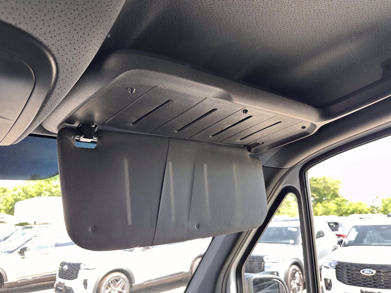 2025 Arctic White Mercedes-Benz Sprinter Crew Van 2500 Standard Roof I4 Diesel 144 RWD RWD Van