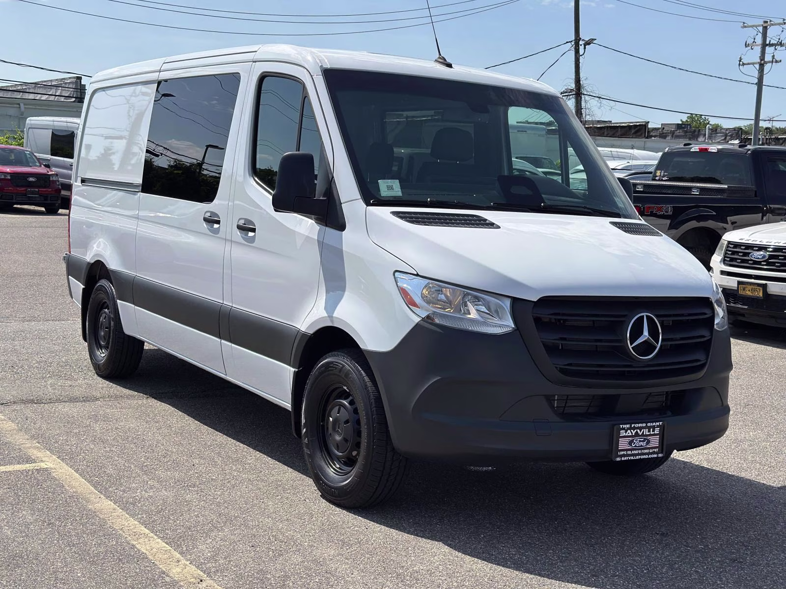 2025 Arctic White Mercedes-Benz Sprinter Crew Van 2500 Standard Roof I4 Diesel 144 RWD RWD Van