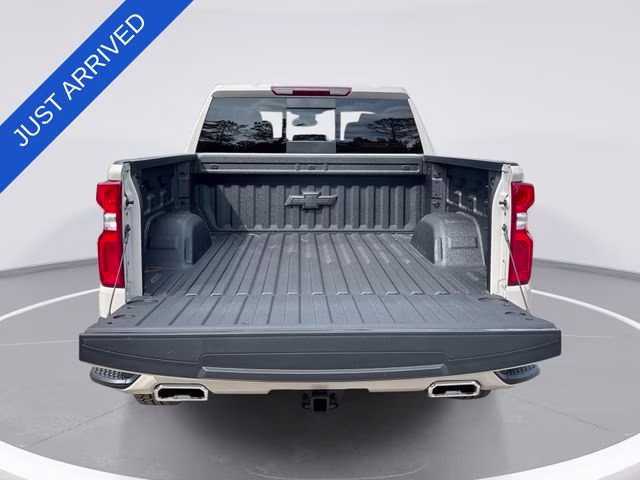 2026 White Sands Chevrolet Silverado 1500 RST 4X4 Truck