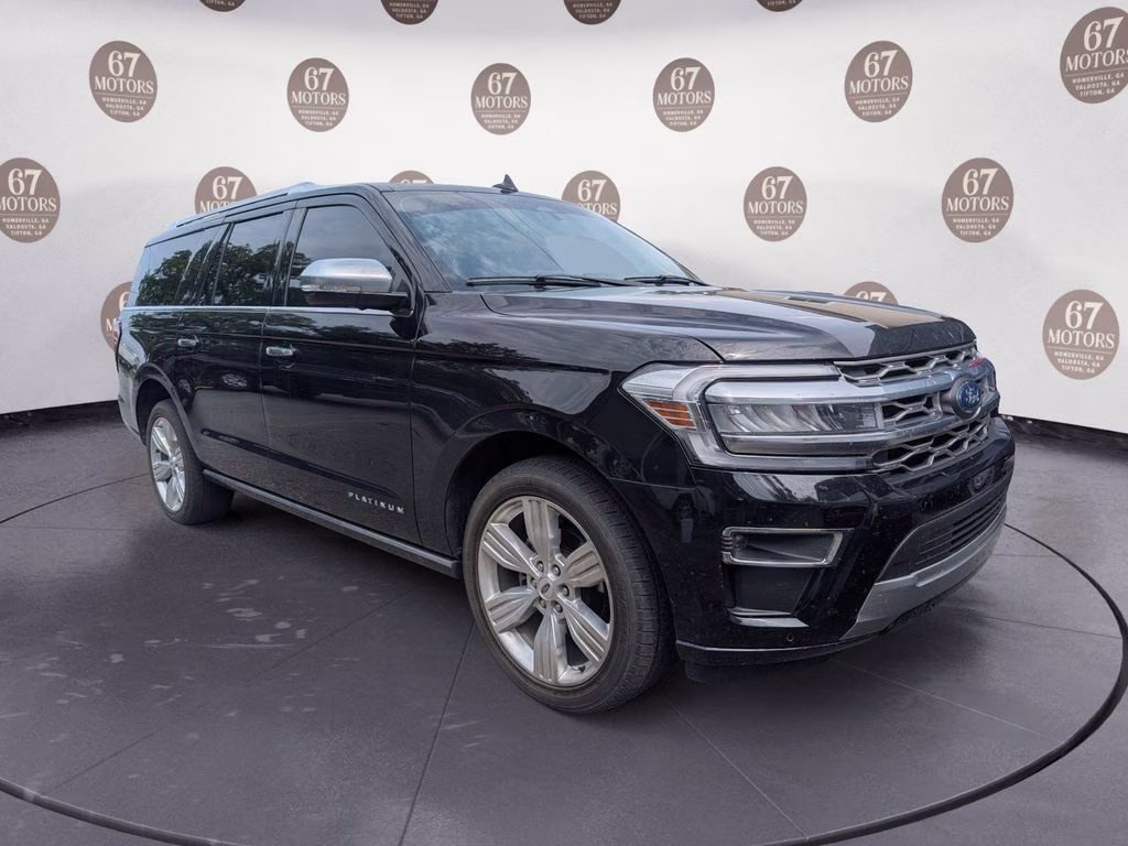 2023 Black Metallic Ford Expedition Max Platinum RWD SUV
